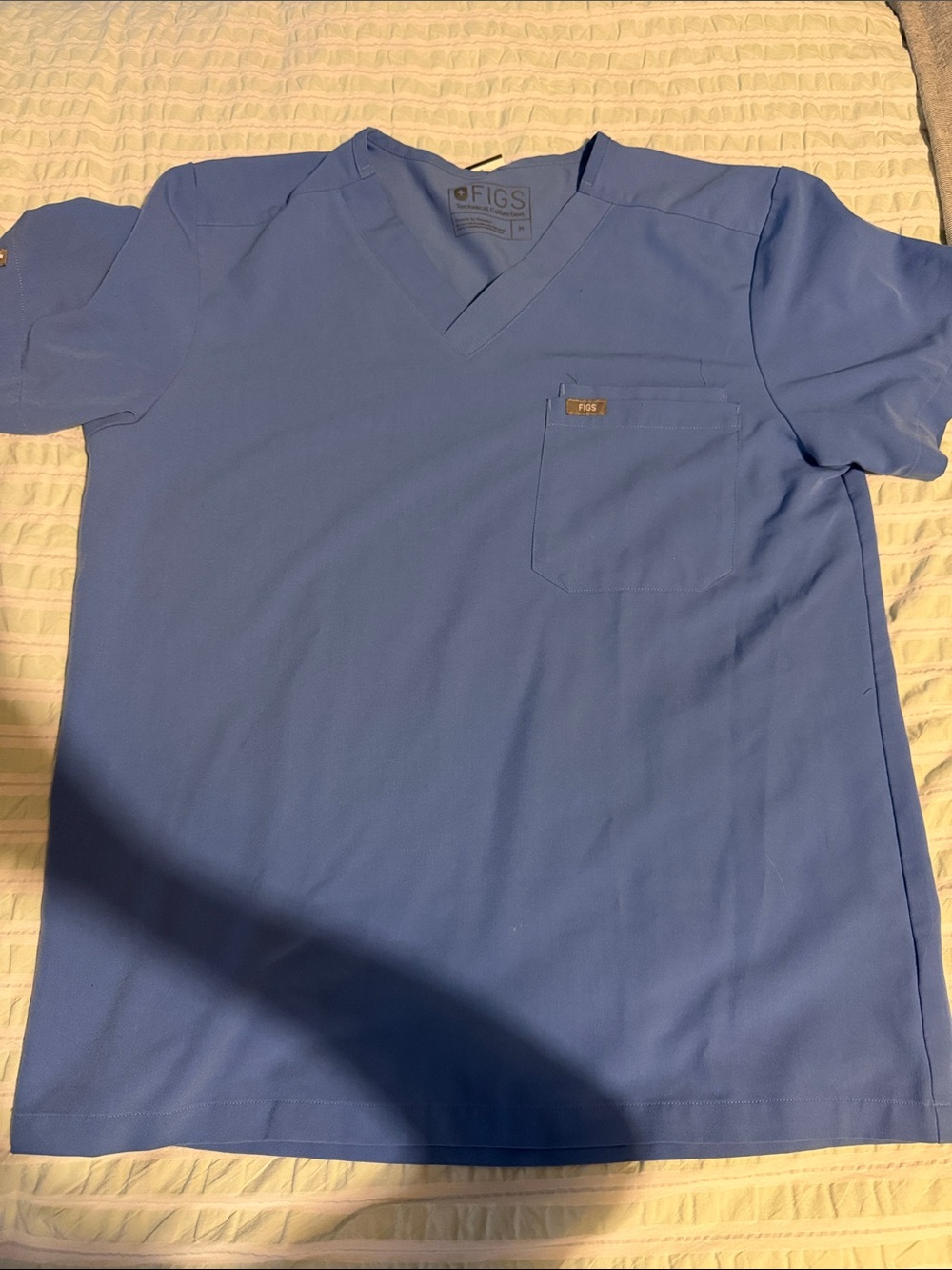 Figs set of 3 Cecil blue men’s Leon scrub tops - Picture 2 of 5